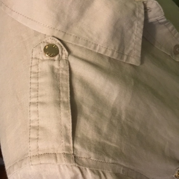 Michael Kors tan linen shirt with pockets - Picture 7 of 10